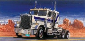  Italeri 3859 Freightliner FLC